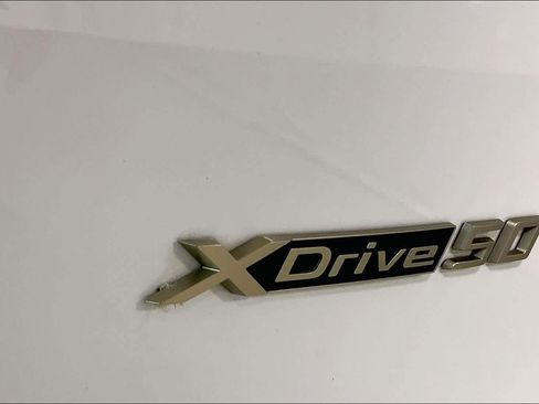 Certified 2023 BMW iX xDrive50 w/ Premium Package image 9