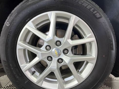 Used 2022 Chevrolet Equinox LS FWD image 35
