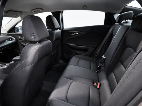 Used 2024 Chevrolet Malibu LS FWD image 12