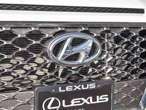 Used 2021 Hyundai Kona Limited image 9