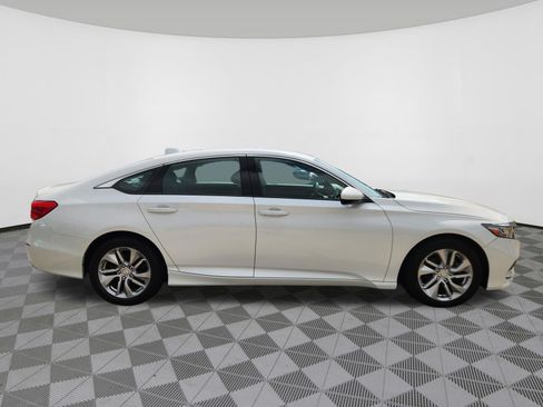 Used 2019 Honda Accord LX image 5