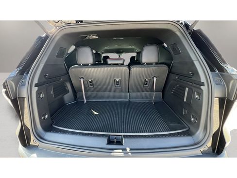 Certified 2025 Chevrolet Traverse Z71 w/ Driver Confidence Package AWD/4WD image 30