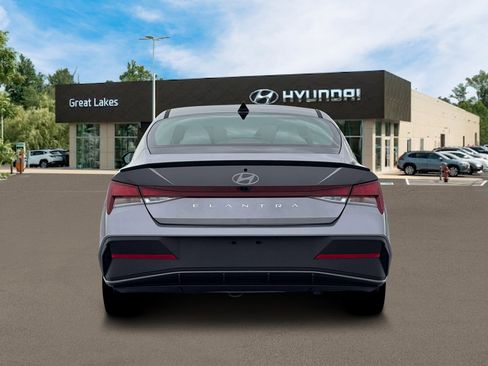 New 2026 Hyundai Elantra Sport image 6