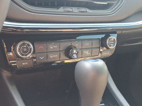 Used 2022 Jeep Compass Latitude AWD/4WD image 12