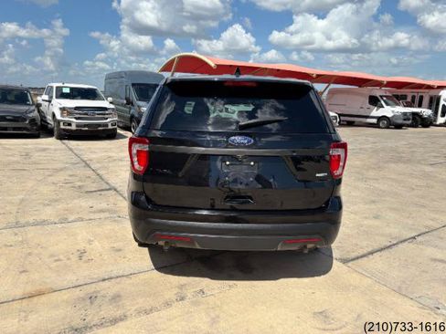 Used 2017 Ford Explorer 4WD Police Interceptor image 6