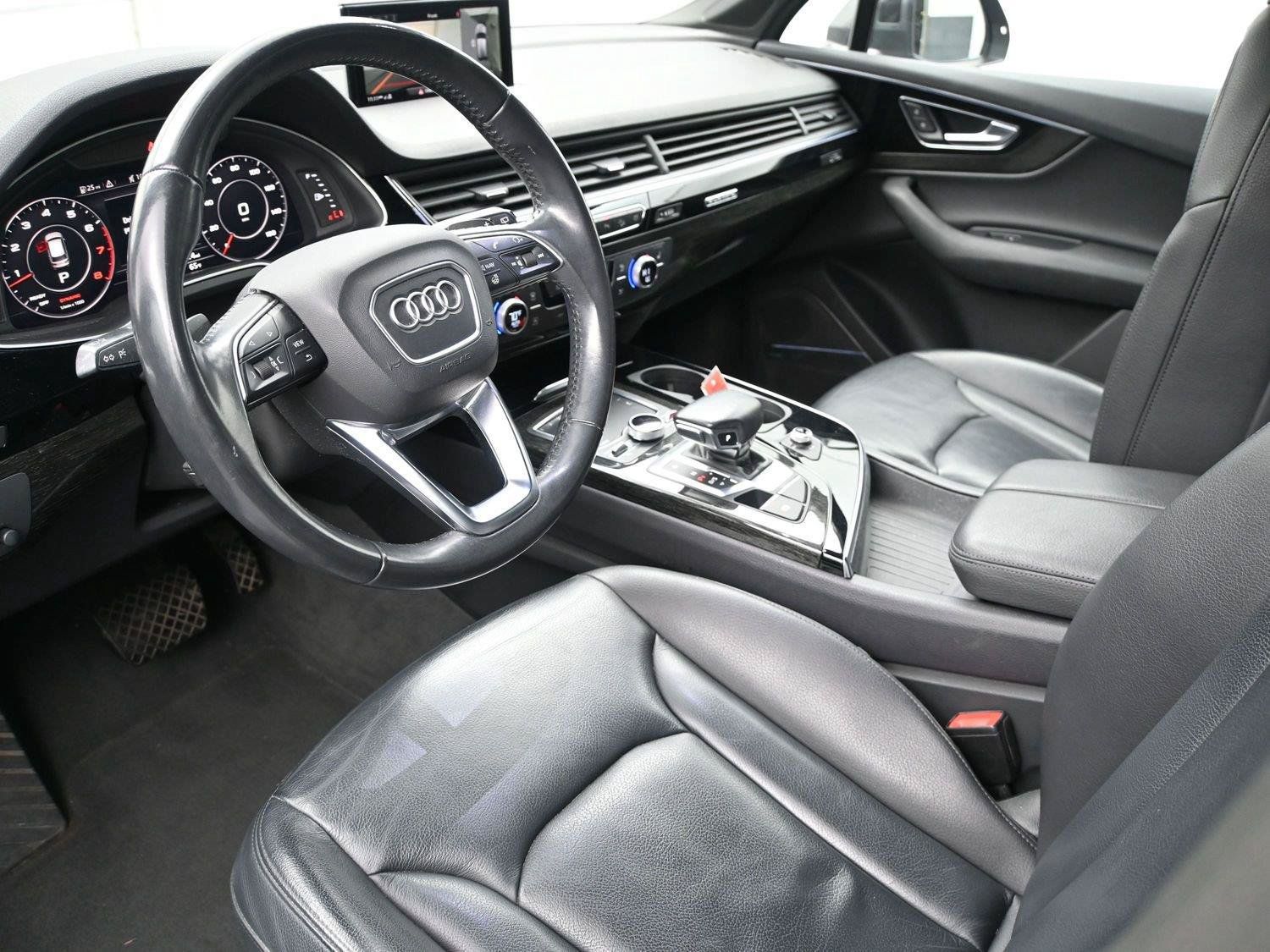 Used 2019 Audi Q7 3.0T Premium Plus w/ Premium Plus Package AWD/4WD image 2