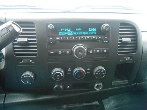 Used 2011 Chevrolet Silverado 3500 LT image 13