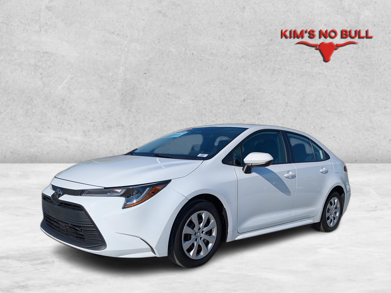 Certified 2025 Toyota Corolla LE FWD image 1