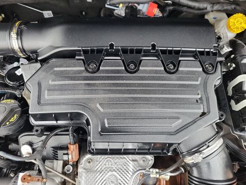 Used 2022 Jeep Renegade Trailhawk w/ Sun/Sound Group image 33