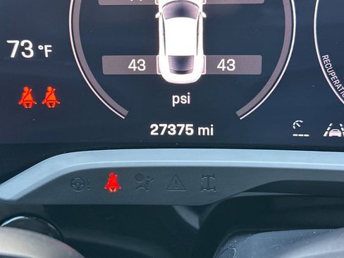 Certified 2022 Porsche Taycan 4S AWD/4WD image 25
