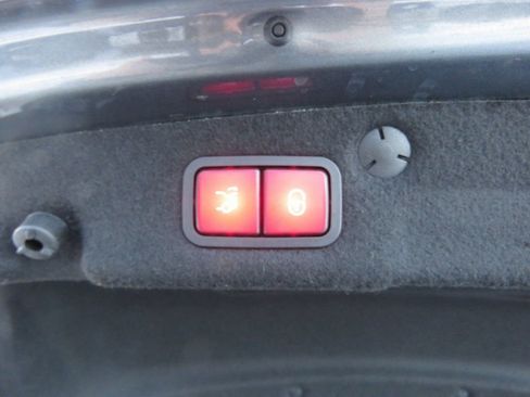 Used 2021 Mercedes-Benz C 300 4MATIC Sedan image 18