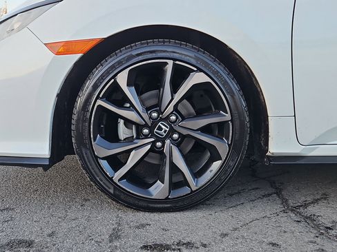 Used 2019 Honda Civic Sport image 13