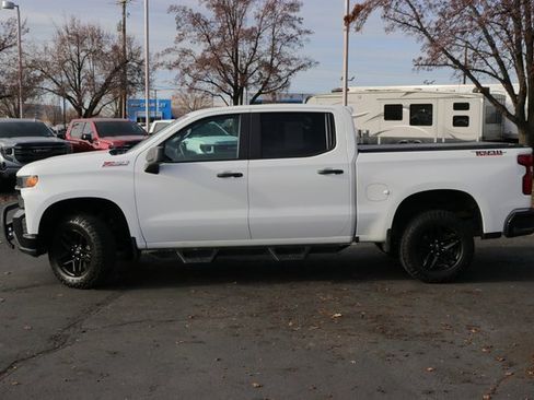 Used 2020 Chevrolet Silverado 1500 Custom Trail Boss w/ Custom Convenience Package image 3