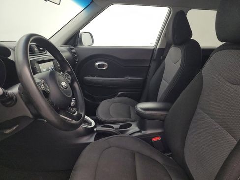 Used 2018 Kia Soul + FWD image 17