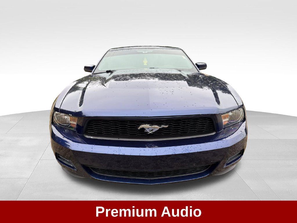 Used 2010 Ford Mustang Coupe RWD image 10
