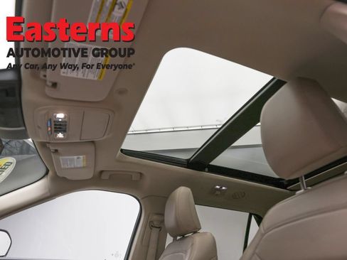 Used 2021 Ford Explorer XLT w/ Equipment Group 202A AWD/4WD image 36