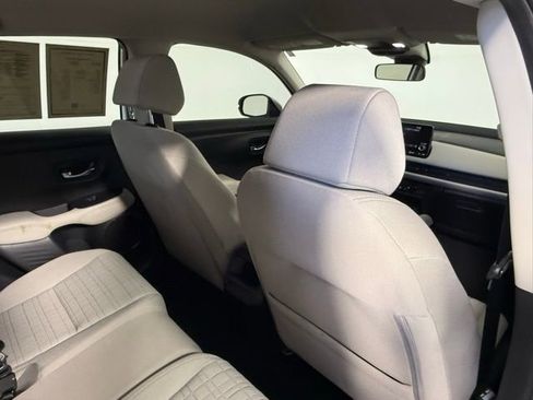 Used 2024 Honda HR-V LX image 40