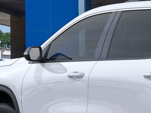 New 2026 Chevrolet Traverse LT image 12