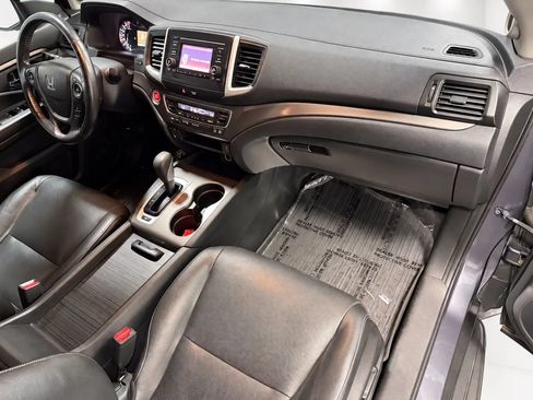 Used 2017 Honda Ridgeline RTL image 25