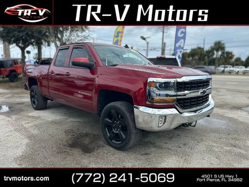 Used 2018 Chevrolet Silverado 1500 LT w/ All Star Edition AWD/4WD image 3