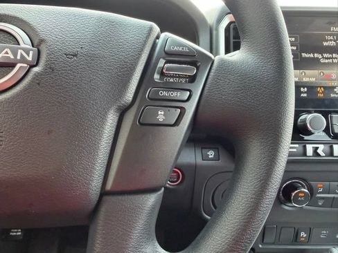 Certified 2025 Nissan Frontier SV RWD image 18