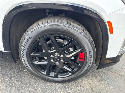 Used 2022 Chevrolet Traverse Premier w/ Redline Edition AWD/4WD image 9
