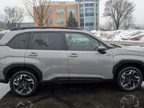 New 2025 Subaru Forester Premium image 2