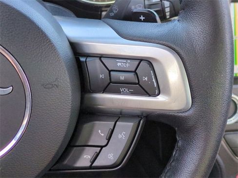 Used 2017 Ford Mustang Premium image 24