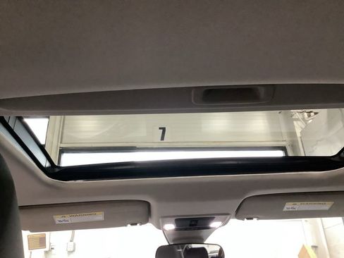 Used 2024 Honda Civic EX-L image 22