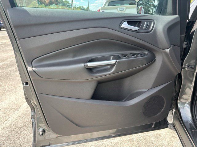 Used 2016 Ford Escape SE FWD image 13