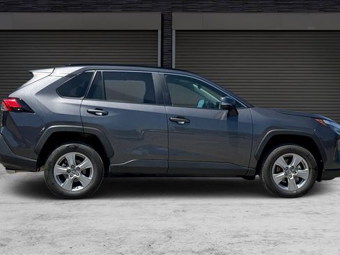 Used 2025 Toyota RAV4 XLE FWD image 3