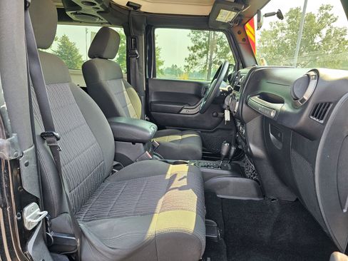Used 2011 Jeep Wrangler Sport AWD/4WD image 10