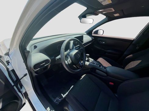 Used 2024 Honda HR-V Sport image 7