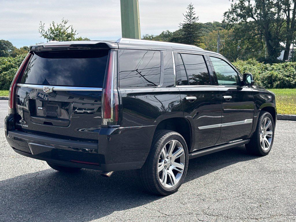 Used 2016 Cadillac Escalade Premium AWD/4WD image 7