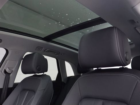 Used 2021 Audi Q5 Premium Plus image 13