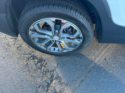 Used 2018 GMC Terrain SLT image 30