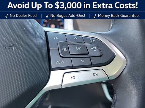 Used 2025 Volkswagen Atlas SEL Premium R-Line AWD/4WD image 30