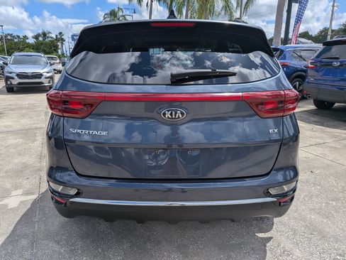 Used 2022 Kia Sportage EX FWD image 5