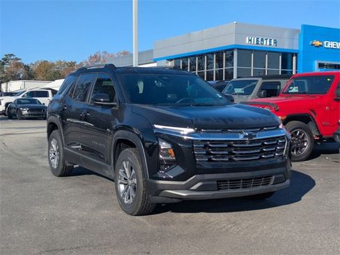 New 2026 Chevrolet Equinox LT image 2