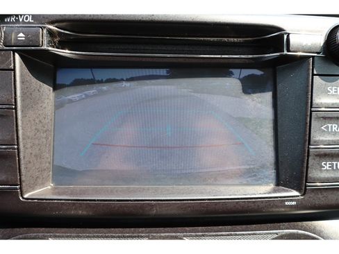 Used 2016 Toyota RAV4 LE FWD image 36