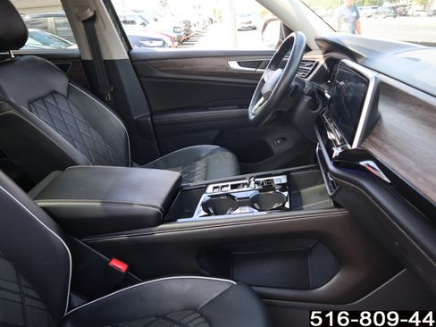 Used 2024 Volkswagen Atlas SEL Premium R-Line AWD/4WD image 29