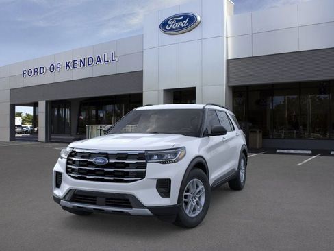 New 2026 Ford Explorer Active image 2