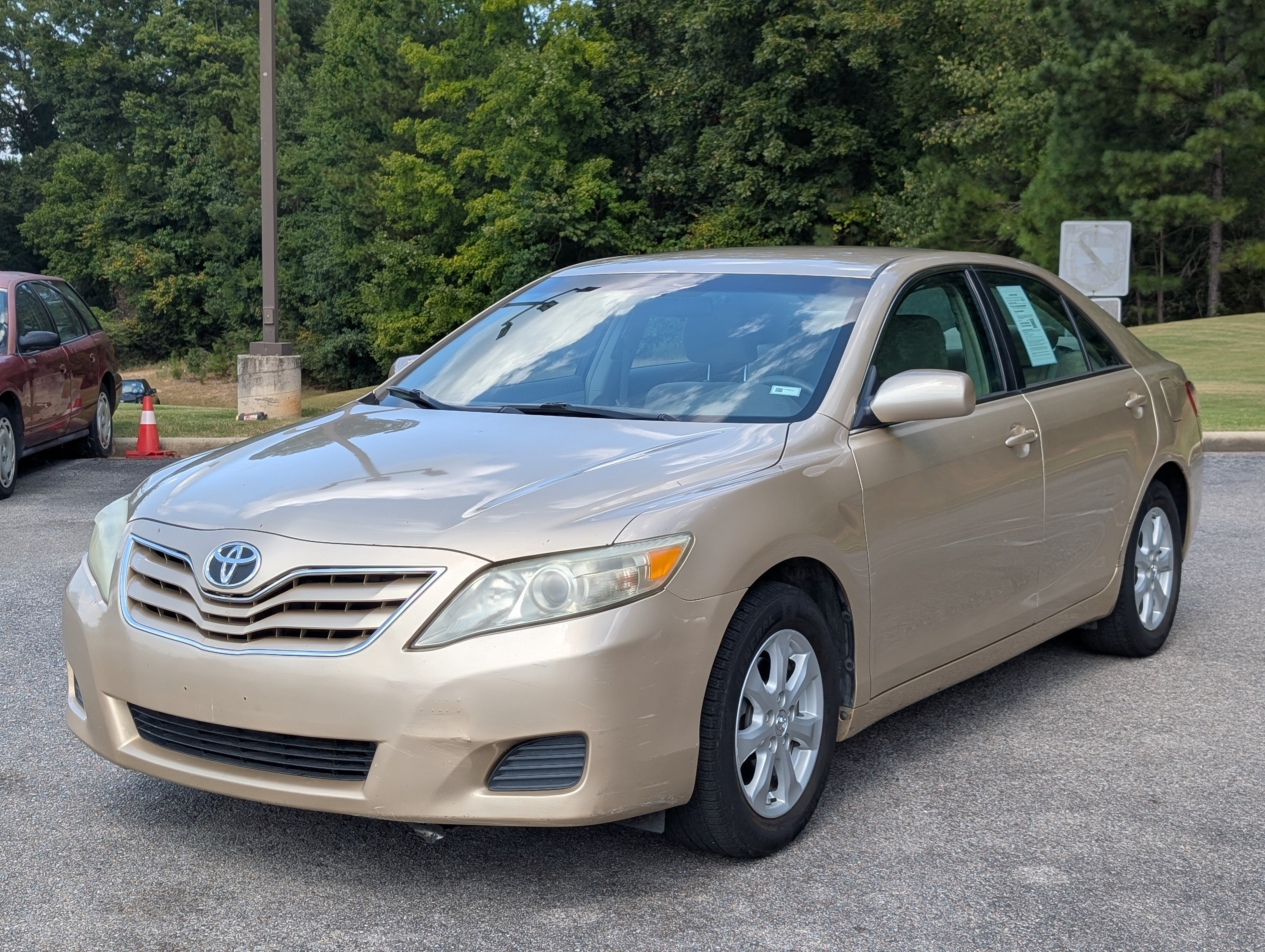 Used 2011 Toyota Camry LE w/ LE Extra-Value Pkg FWD image 5
