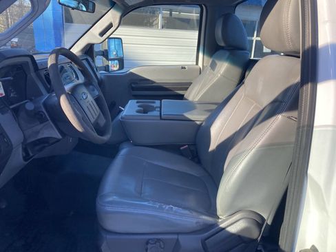 Used 2011 Ford F350 XL w/ Snow Plow Prep Pkg image 4