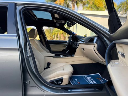 Used 2018 BMW 330i Sedan w/ Convenience Package RWD image 12