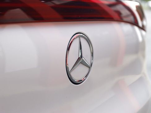 Used 2023 Mercedes-Benz EQS 450+ SUV image 11