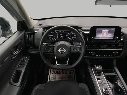 Certified 2024 Nissan Pathfinder SV AWD/4WD image 12