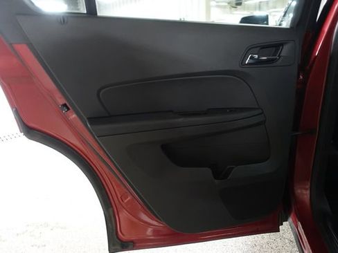 Used 2015 Chevrolet Equinox LT image 17
