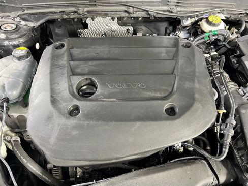 Used 2023 Volvo XC40 B4 Plus w/ Driver Assist Package image 29