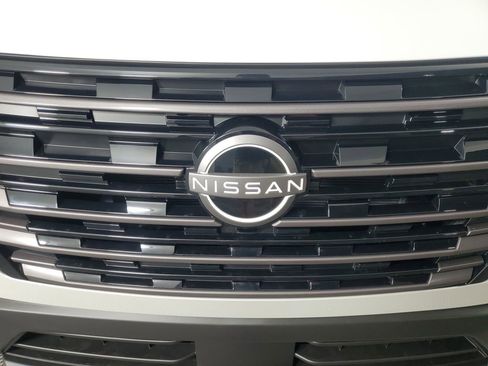 New 2026 Nissan Rogue SV FWD image 10